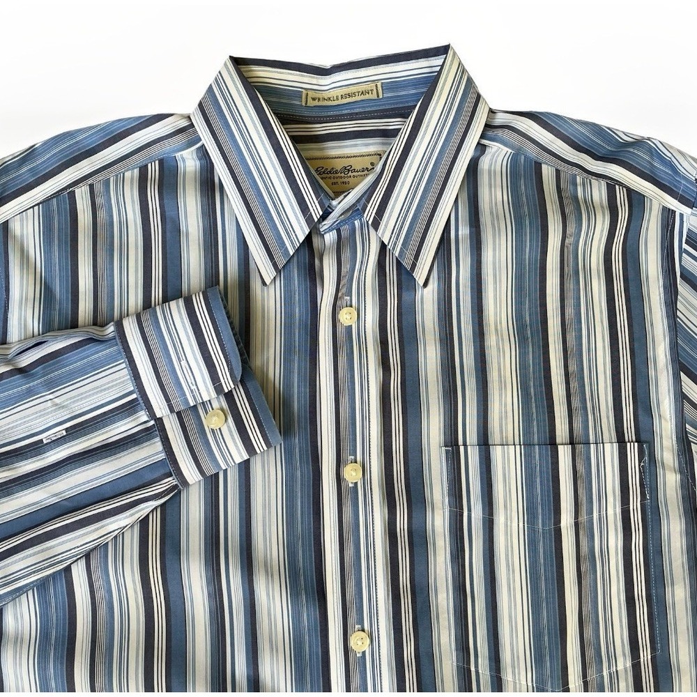 Eddie Bauer Dress‎ Shirt Mens M Blue Long Sleeve Button Up Wrinkle Resistant